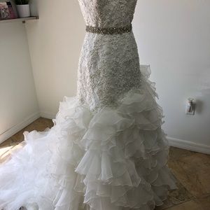 Wedding dress allure bridal size 18